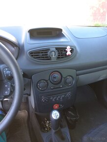 Renault Clio 3 - 10