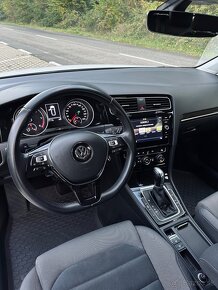 VW Golf 1.6 TDI DSG 2019 - 10