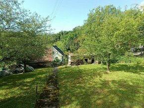 REZERVOVANÉ Predaj rodinného domu / chalupy, 733 m2, obec Dl - 10