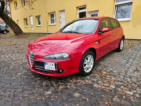 Alfa Romeo 147 1.6 T.S. - 10