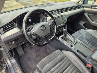 VW Passat Variant 2,0 TDi  110 kW  HIGHLINE - 10