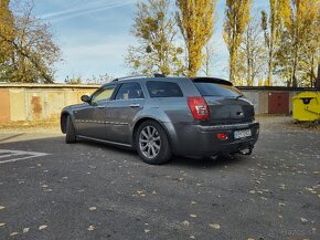 Chrysler 300C Touring - 10