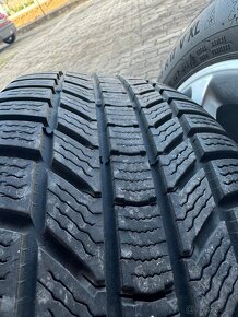 Predám orginál zimné kolesa mercedes 205/55 r17 - 10