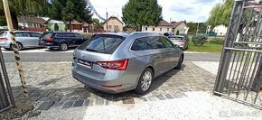 Škoda Superb III kombi, Automat, Koža,Kamera, Panorama,LED - 10