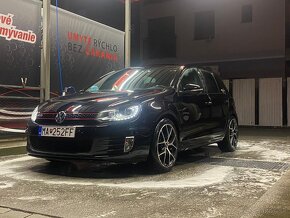 Volkswagen Golf VI GTI - 10