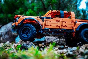 TECHNIC stavebnica FORD RAPTOR F-150 - 10