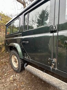 Land Rover Defender 110, r.v. 2004, tmavozelená metalíza - 10