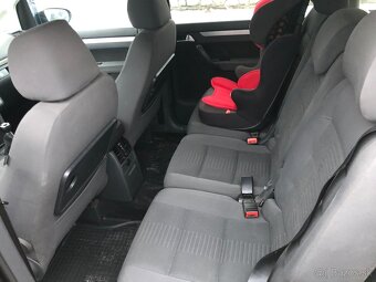 Volkswagen Touran 2.0 Tdi - 10