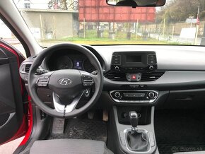 Hyundai i30 1.0 T-Gdi kombi r.v.2023 88 kW 60 000 km ČR DPH - 10