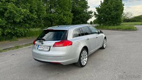 Opel Insignia 2.0cdti sport tourer - 10