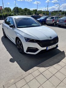 Škoda Octavia 2.0 TSI RS DSG 2024 - 10