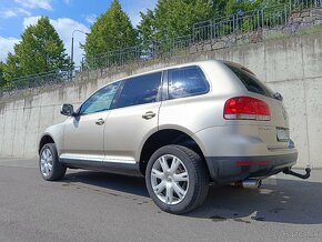 Vw Touareg 2.5 TDI 128kw 4x4 Nová STK  - 10