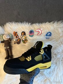 Jordan 4 - 10