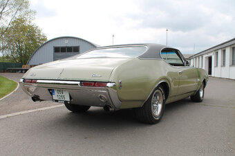 1968 Oldsmobile Cutlass 455 V8, manuál, brutální muscle - 10