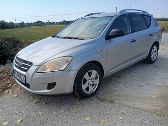 Kia Ceed 1.6. benzín - 10