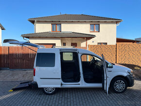 VW Caddy pro převoz vozíčkáře - 10