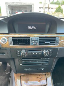 BMW rad 3 320d ročník 2007 - 10