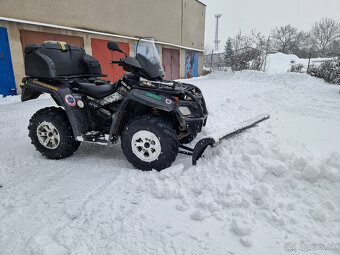 Can-Am Outlander XT 800R - 10