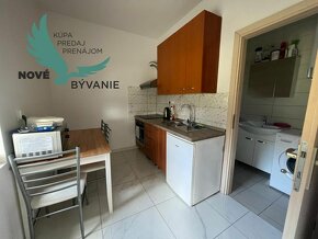 Dom 2x apartmán s veľkým pozemkom 850m2, Chorvátsko Vir - 10