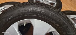 Predám zimný komplet Toyota 5x114,3 pneu Nokian 225/65/R17 - 10