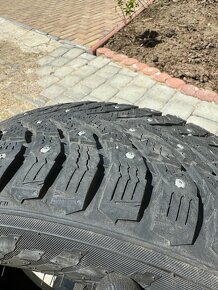 Nokian Tyres Hakkapelutta 225/50 r17 gumy s hroty - 10