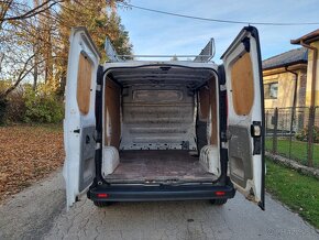 ===Opel Vivaro=== - 10