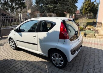 Peugeot 107 1,0i / 50 KW , Klima benzín manuál 50 kw - 10