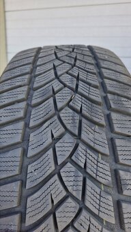 Goodyear Ultra Grip 225/55 R17 97H - 10