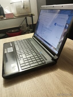 15,6" notebook Fujitsu Lifebook AH530 / 4GB/128GB TOP stav - 10