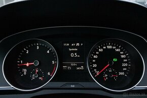 VOLKSWAGEN PASSAT Variant 2.0 TDI BMT DSG 2017 - 10