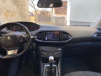 Peugeot 308 SW kombi 1.6 85KW rv2014 - 10