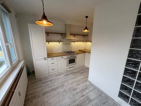 Na predaj 3 izbový najlacnejší zrekonšt.byt s výmerou 75m2BR - 10