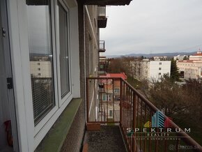 SPEKTRUM REALITY- Na Predaj 3-izbový byt, 65 m2 s balkónom,  - 10