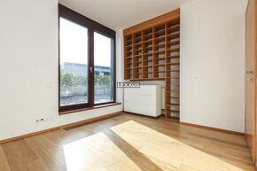 | Prestížny Penthouse s jedinečnou terasou a nádherným výhľa - 10