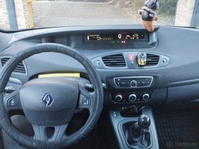 Renault Scenic - 10