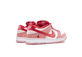 Nike SB Dunk Low Strange Love - 10