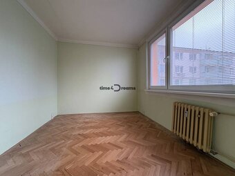 Na predaj: 4 izb.byt + BALKON + PIVNICA - 10