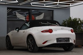 Mazda MX-5 2.0 Skyactiv-G160 Revolution - 10