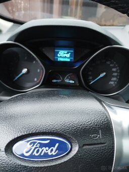 Ford c-max 1,6tdci 84kw panorama - 10