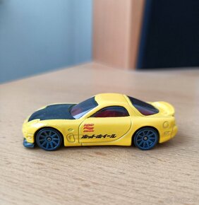 Hot Wheels autíčka - 10