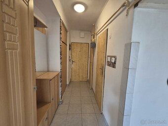 PREDAJ 2 izbový byt, 58 m2, Handlová, 1 Mája - 10