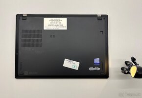 Lenovo ThinkPad X13 Gen1 13.3" i5-10310U/16GB/256GB/FHD - 10