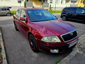 Škoda octavia benzín rok 2005 - 10