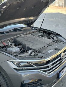 VW Touareg 3.0 V6 TDI SCR 4MOTION - 10