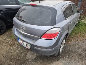 Opel Astra - 10