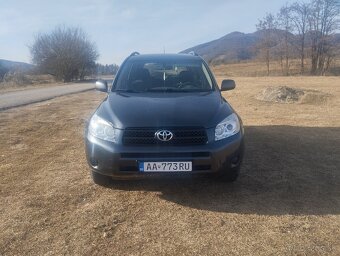 Predam toyota rav4 2.2 D-4D 4x4 - 10