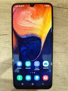 Samsung Galaxy A50 - super stav s príslušenstvom - 10