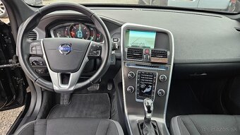 Volvo XC60 D4 Momentum Geartronic AWD - 10