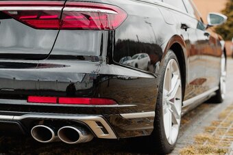 AUDI S8 4.0 Quattro - 10