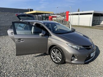 Toyota Auris 1.8i 16v HYBRID COMBI FULL 1A - 10